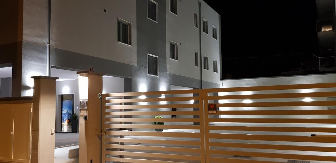 מטרה Casa Mimi Aparthotel מראה חיצוני תמונה